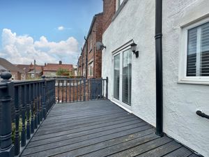 Photo 17- click for photo gallery